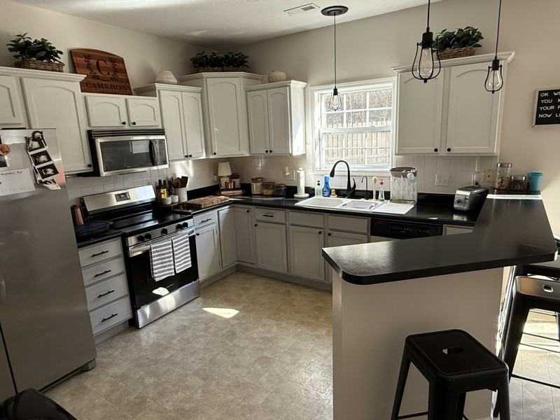 8824 Spindlewood Ln - Photo 2 of 9