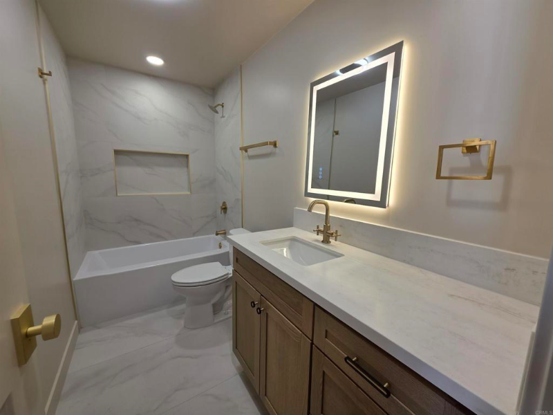 1196 Danober Dr #A - Photo 7 of 18