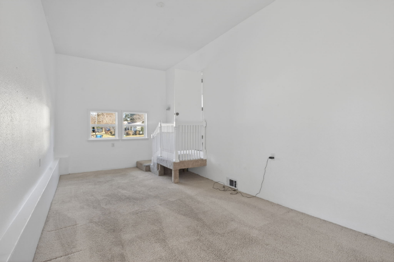 1013 Sherry Ave - Photo 6 of 20