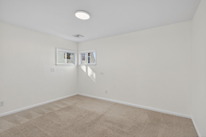 1013 Sherry Ave - Photo 7 of 20