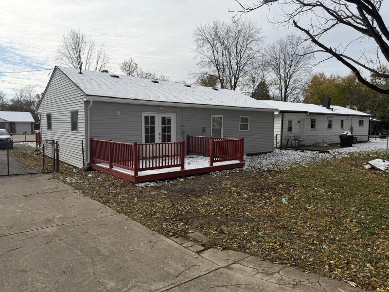 3221 August Ave - Photo 4 of 7