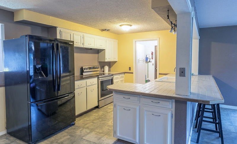 2458 Corral Ct - Photo 5 of 14