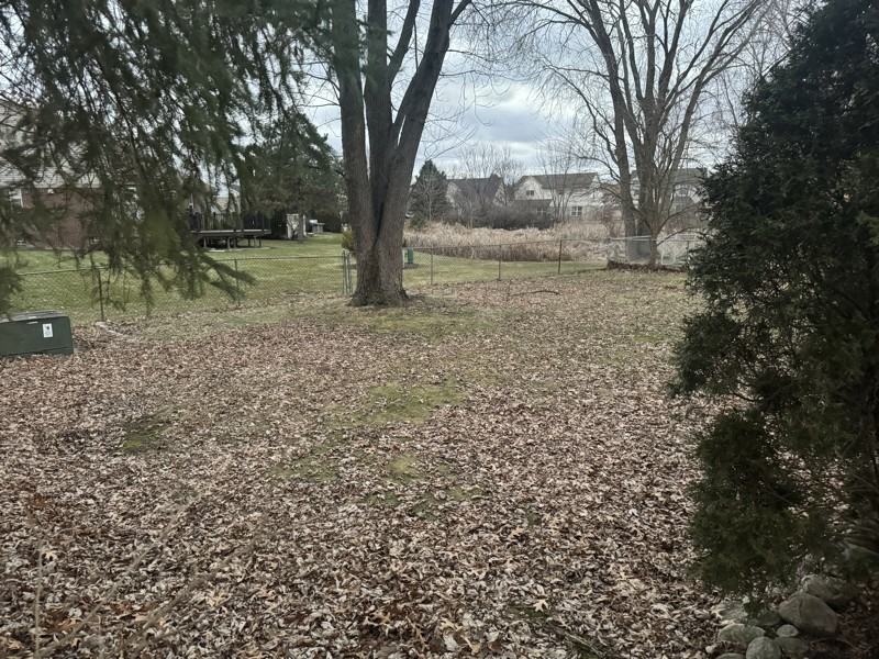 41481 Cumberland Dr - Photo 2 of 16