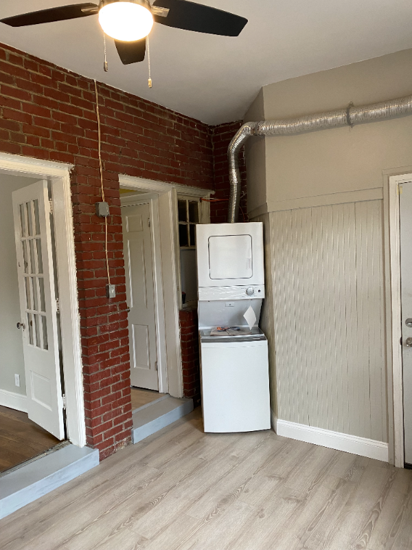 3914 9th St Ne #4 - Photo 7 of 16