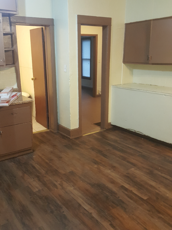 775 E Vineyard Ave - Photo 5 of 13