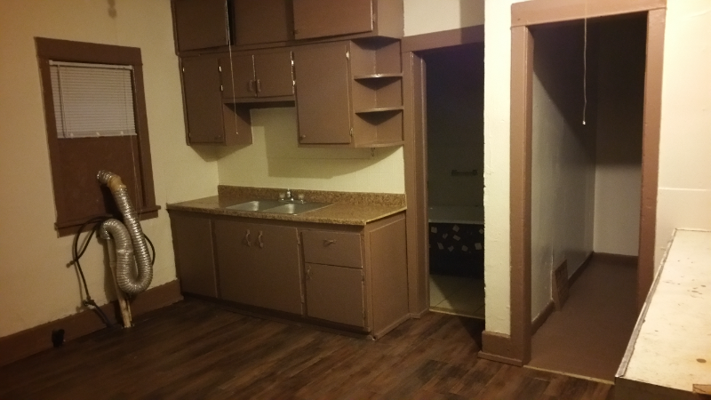 775 E Vineyard Ave - Photo 6 of 13