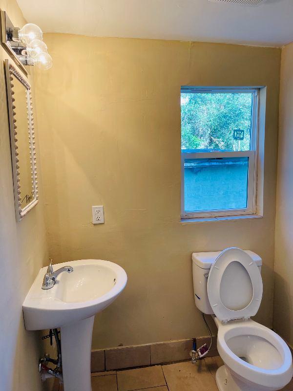 1719 Fairfax St - Photo 3 of 9