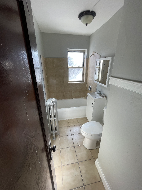 1236 W 83rd St #2 - Photo 5 of 6