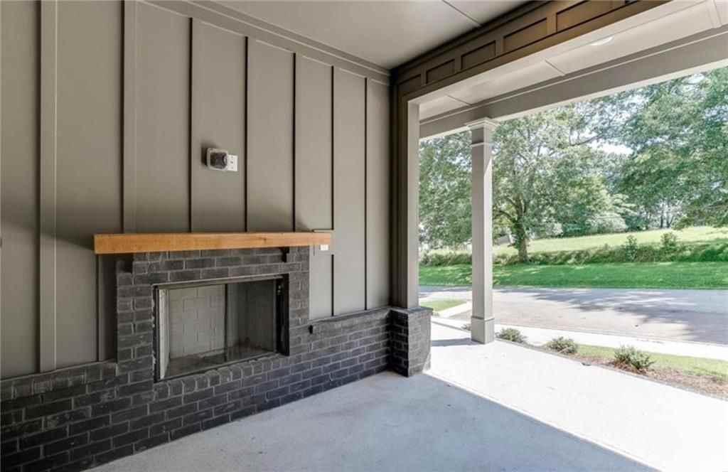 5603 Pine St - Photo 6 of 37