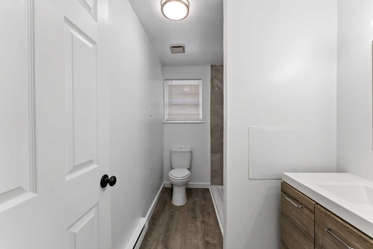 129 N Jefferson Ave - Photo 2 of 12