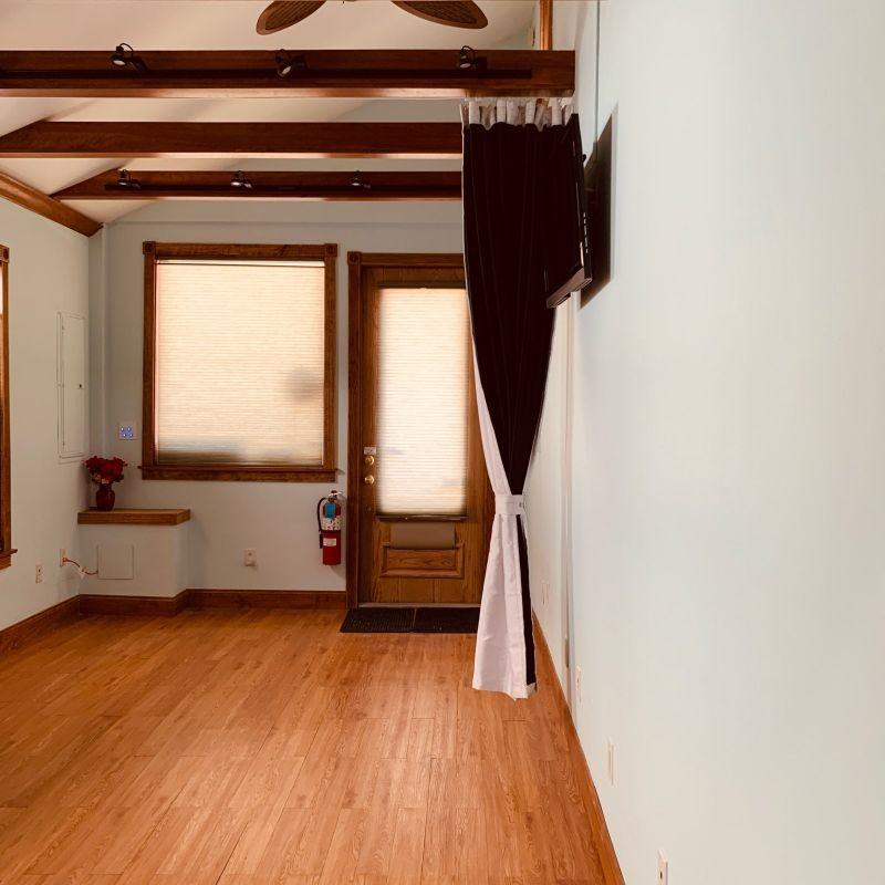 416 Wyandotte St - Photo 2 of 8