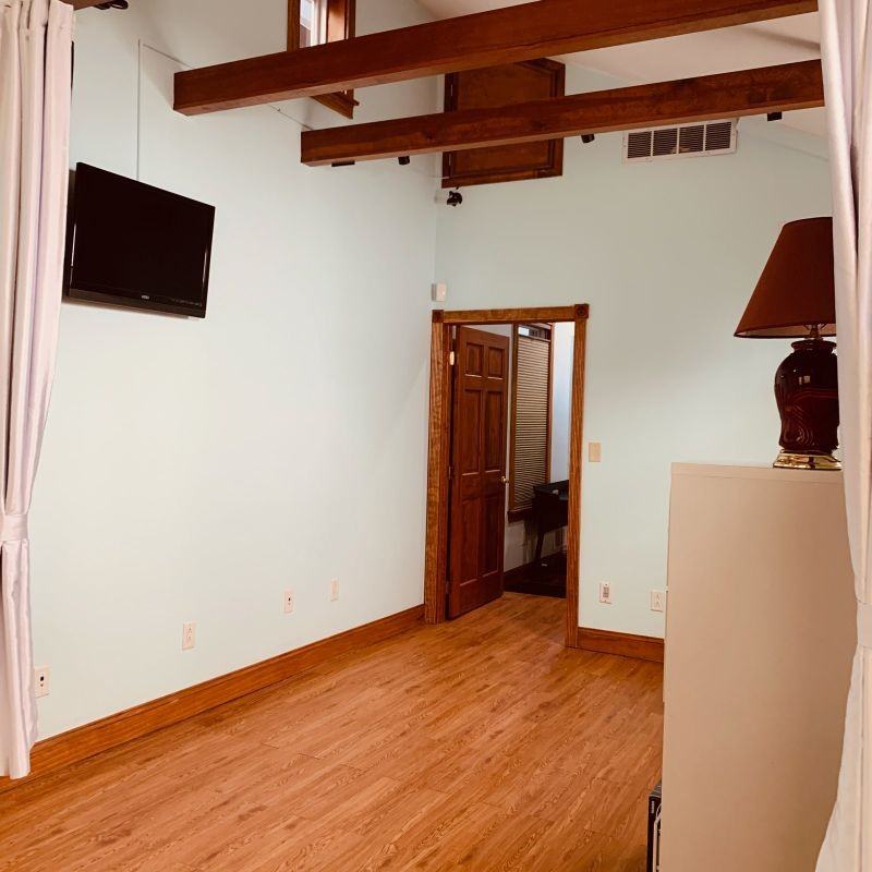 416 Wyandotte St - Photo 3 of 8