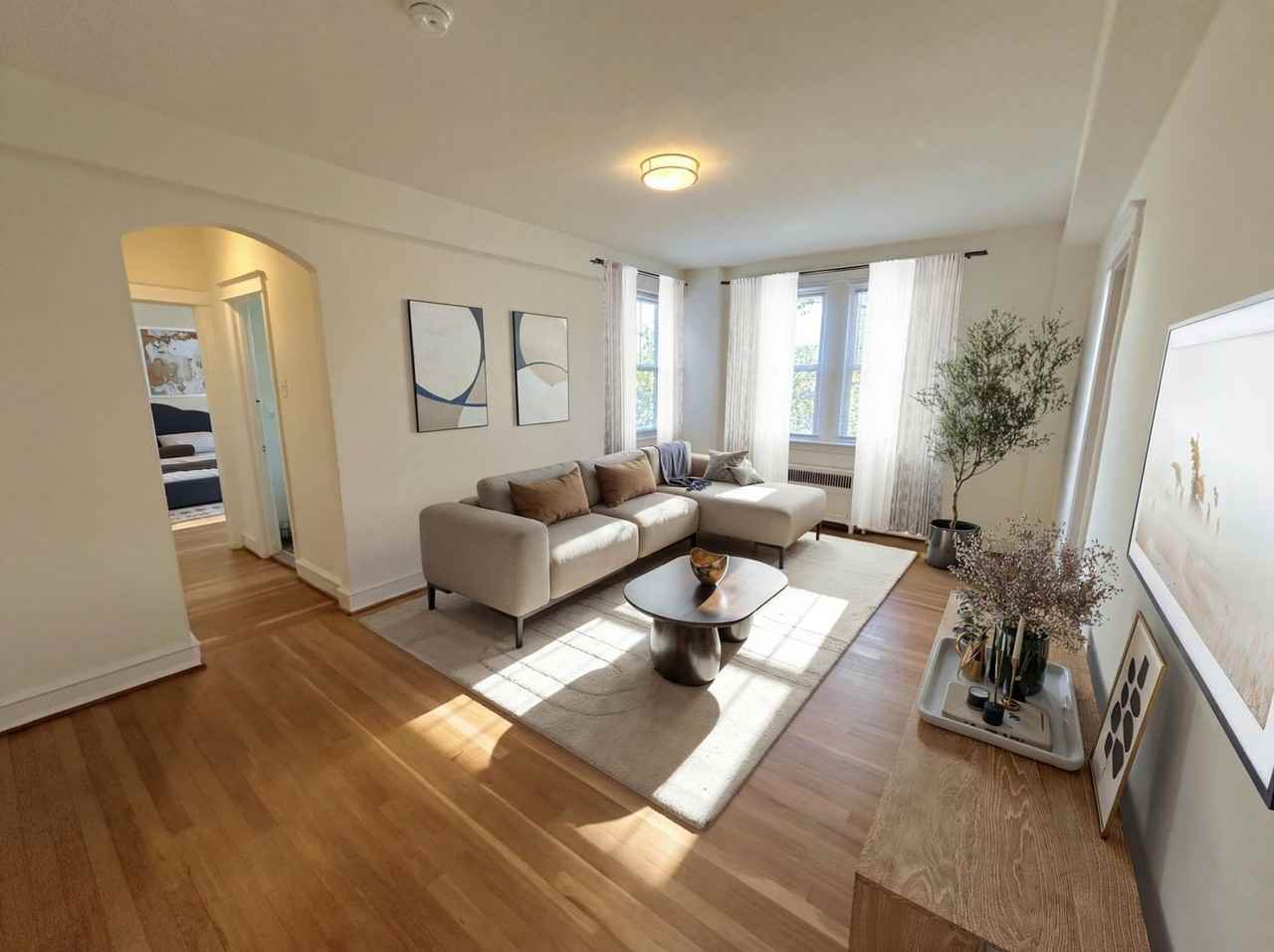 Parkwood Manor Apartments - Photo 6 of 18
