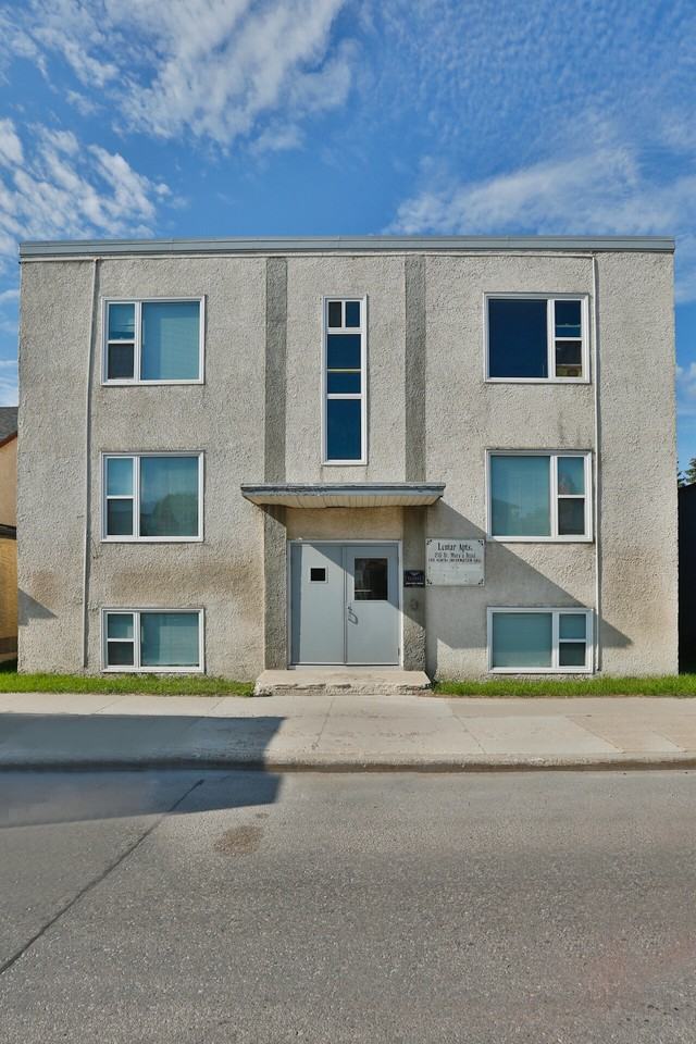 Lemar Apartments - Photo 4 of 6