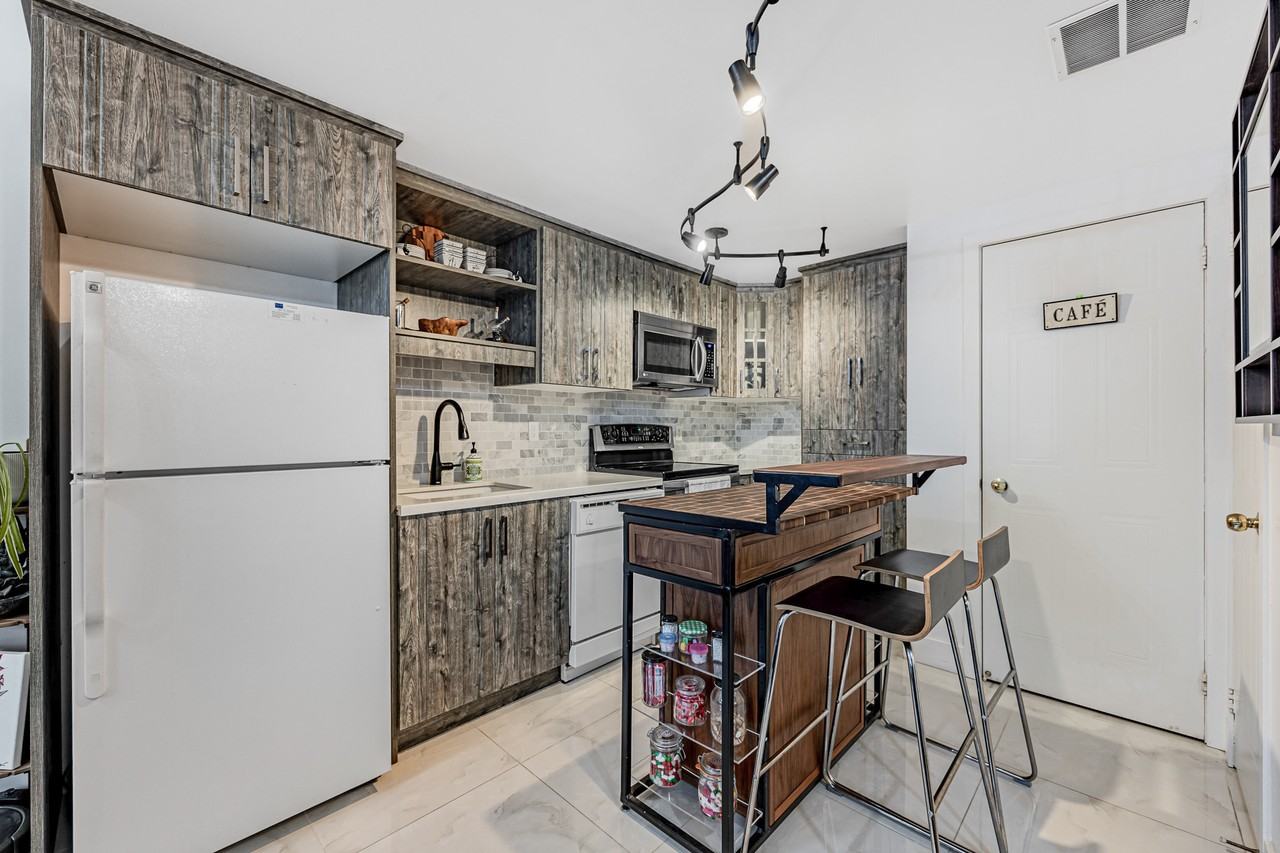 760 Lawrence Avenue West #115 - Photo 7 of 29