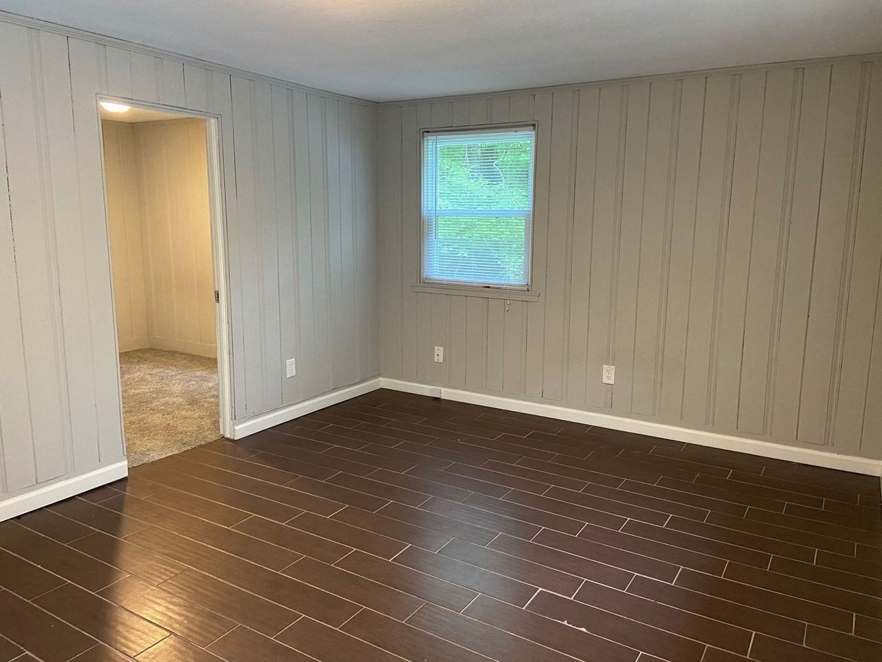 Oakwood - Photo 6 of 14