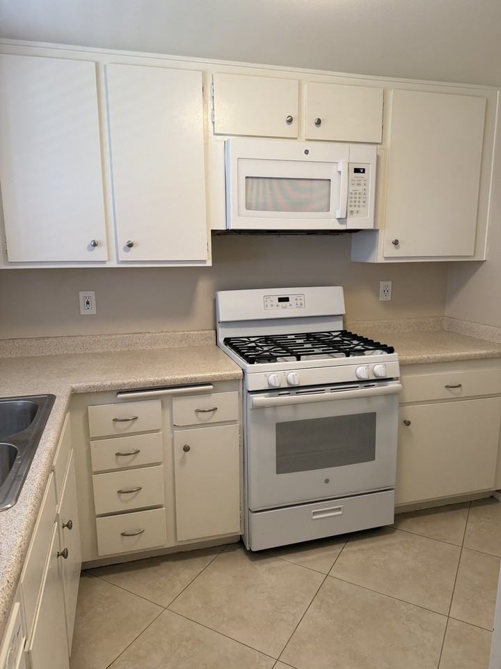 183 Southampton Way #1 - Photo 6 of 50