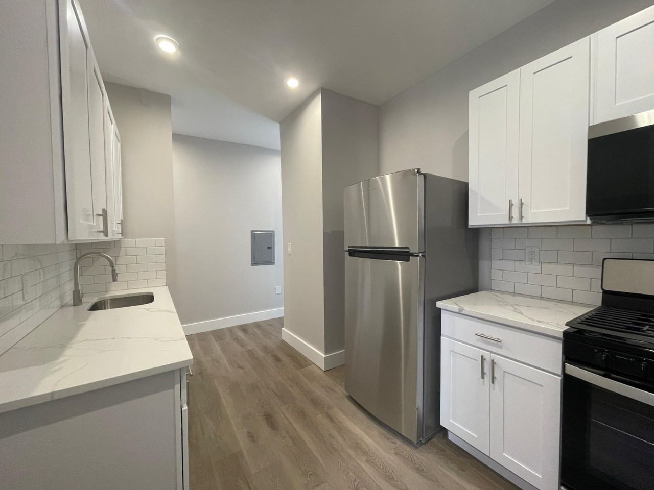 47 Duncan Ave - Photo 5 of 13