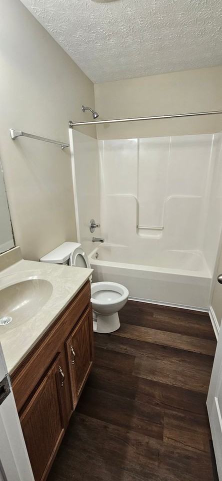 142 Wooded Oak Ct - Photo 5 of 9