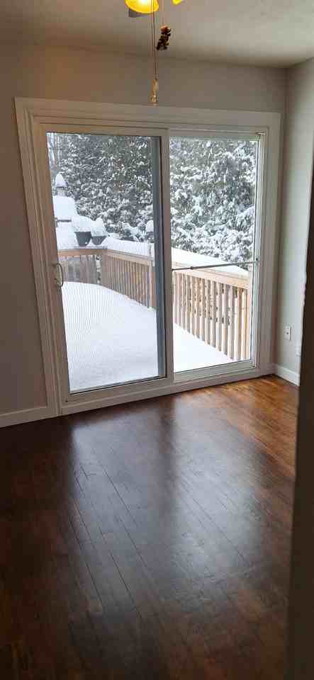 1221 Woodroffe Ave - Photo 4 of 9