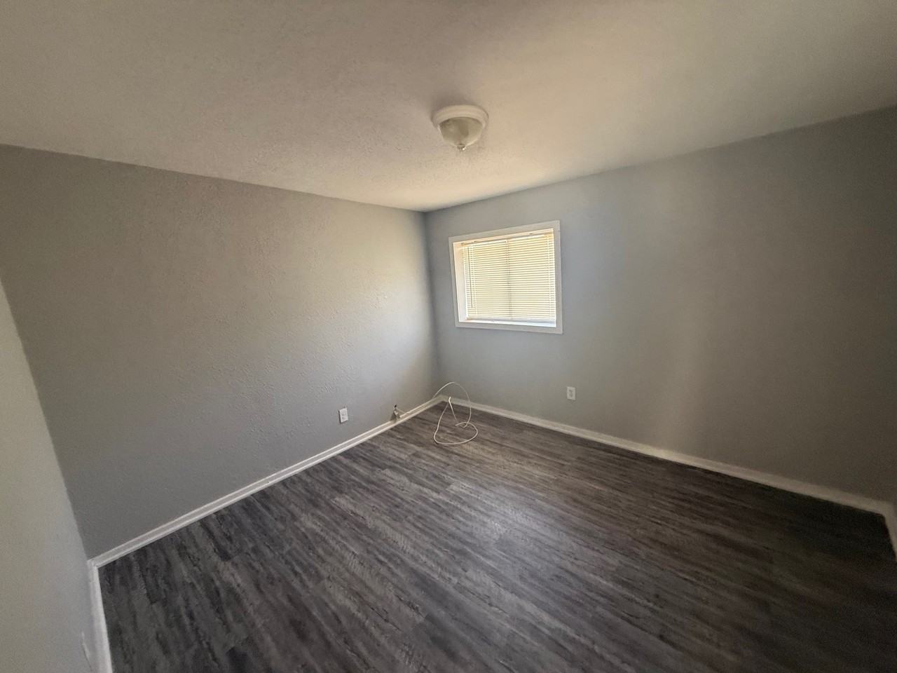 301 N Brown Ave #2 - Photo 4 of 5