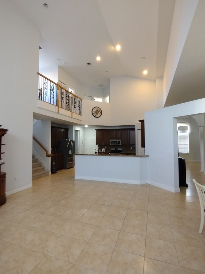 5011 Pinecreek Pl #NA - Photo 2 of 20