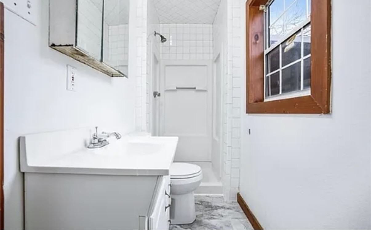 2900 Cole Ave #NA - Photo 2 of 6