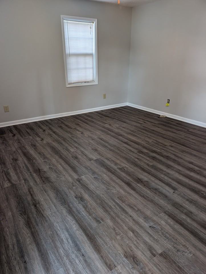 2110 Shamrock Dr E #NA - Photo 2 of 11