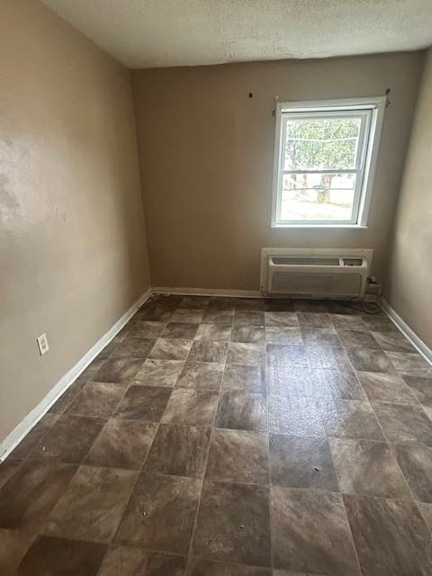 1528 Lynn Garden Dr #3 - Photo 3 of 3