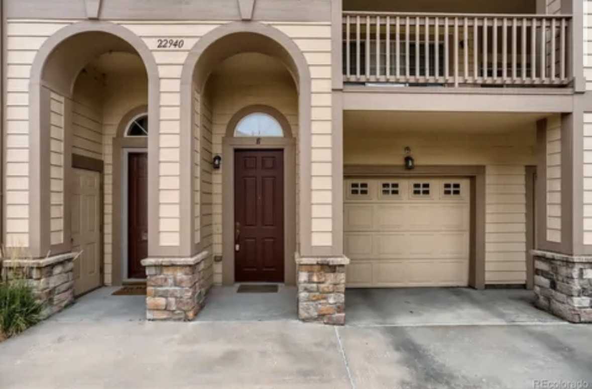 22940 E Roxbury Dr #E - Photo 5 of 27