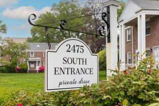 2475 Summer St #3H - Photo 1 of 1