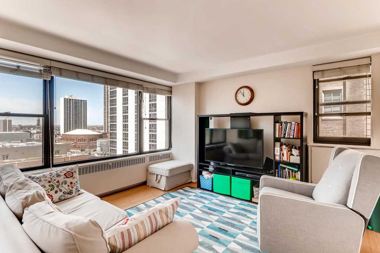 1540 N State Pkwy #12B - Photo 7 of 13