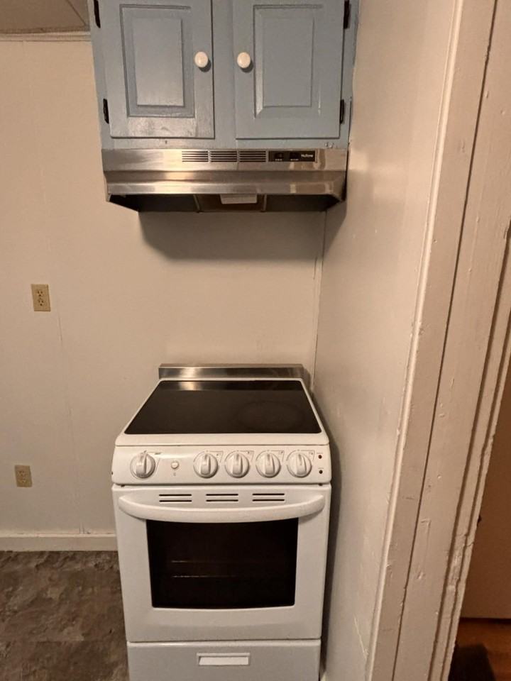 12 Jude Ln #1 - Photo 3 of 17