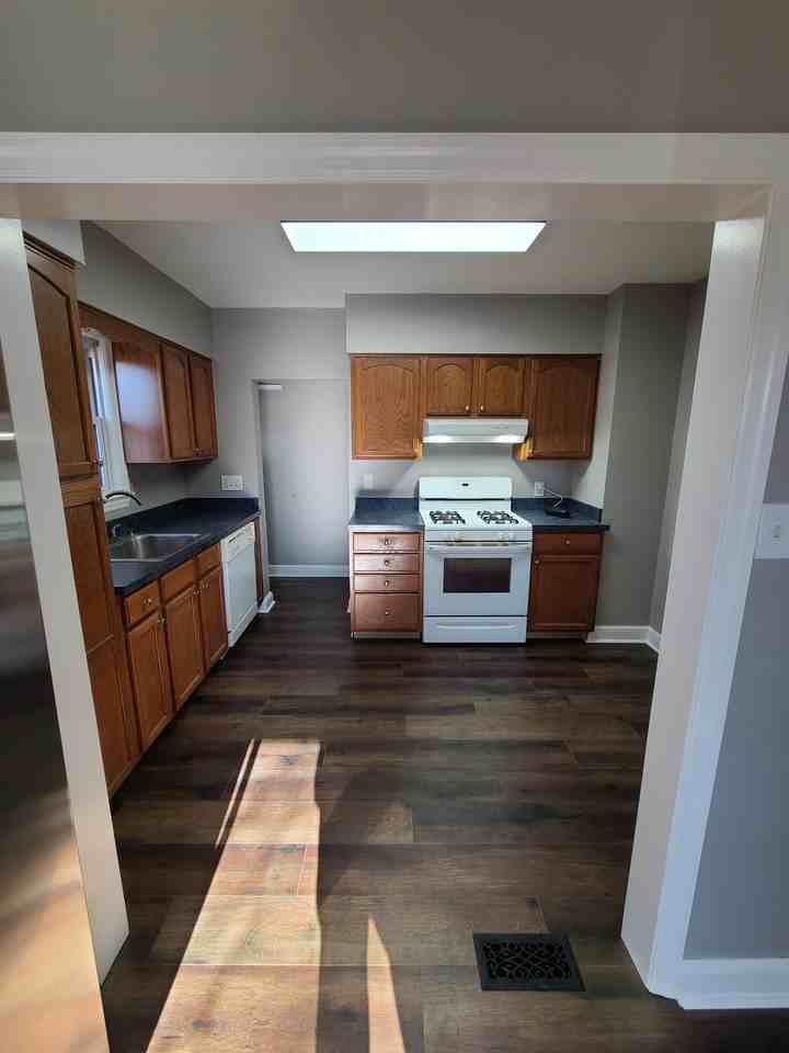 35 5th Ave #NA - Photo 6 of 13