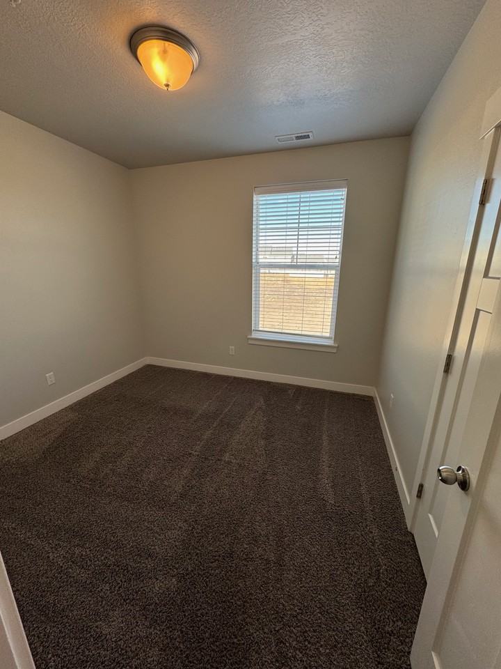 4216W W Mckellen Dr #201 - Photo 7 of 14