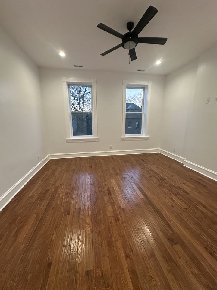 1907 Utah St #2 - Photo 4 of 9