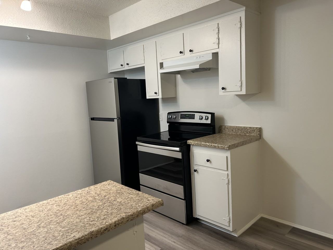 11856 Inglewood Ave #B - Photo 3 of 8