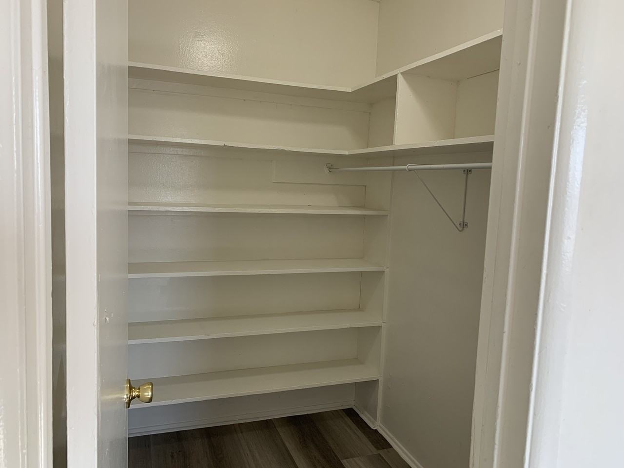 11856 Inglewood Ave #B - Photo 6 of 8