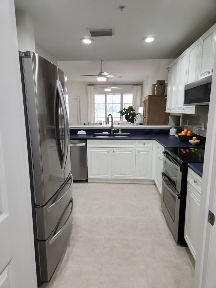 17298 Acapulco Rd #512 - Photo 4 of 18