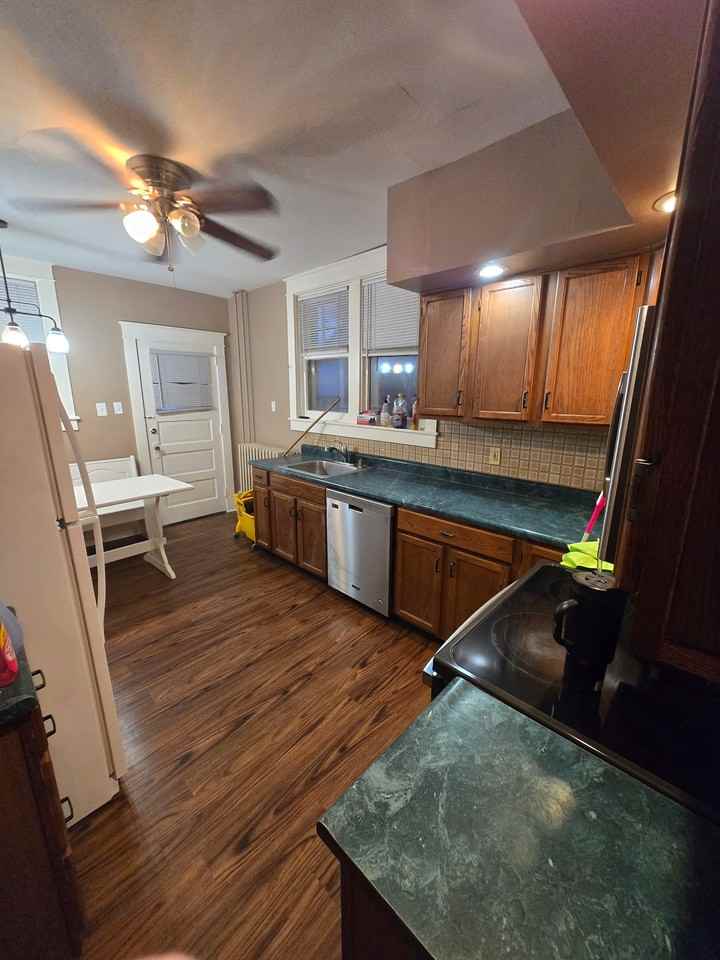 911 N 20th St #NA - Photo 3 of 18