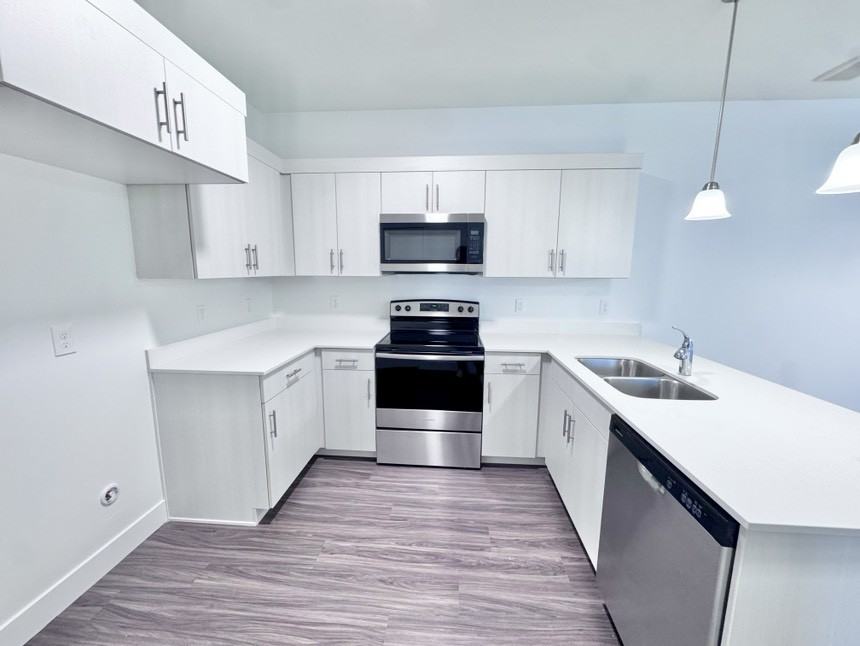 4655 S Alder Dr #1 - Photo 6 of 34