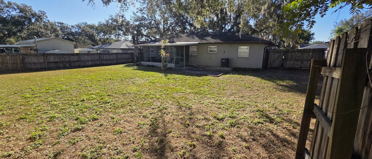 325 Pacheco Ct #NA - Photo 2 of 3