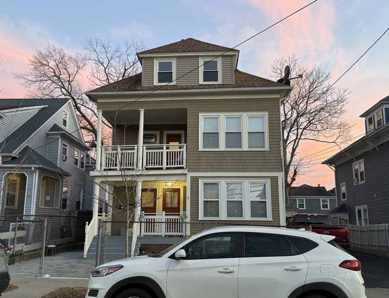 154156 Gallatin St #3