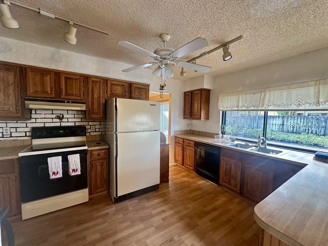 4914 Acorn Dr #NA - Photo 6 of 16