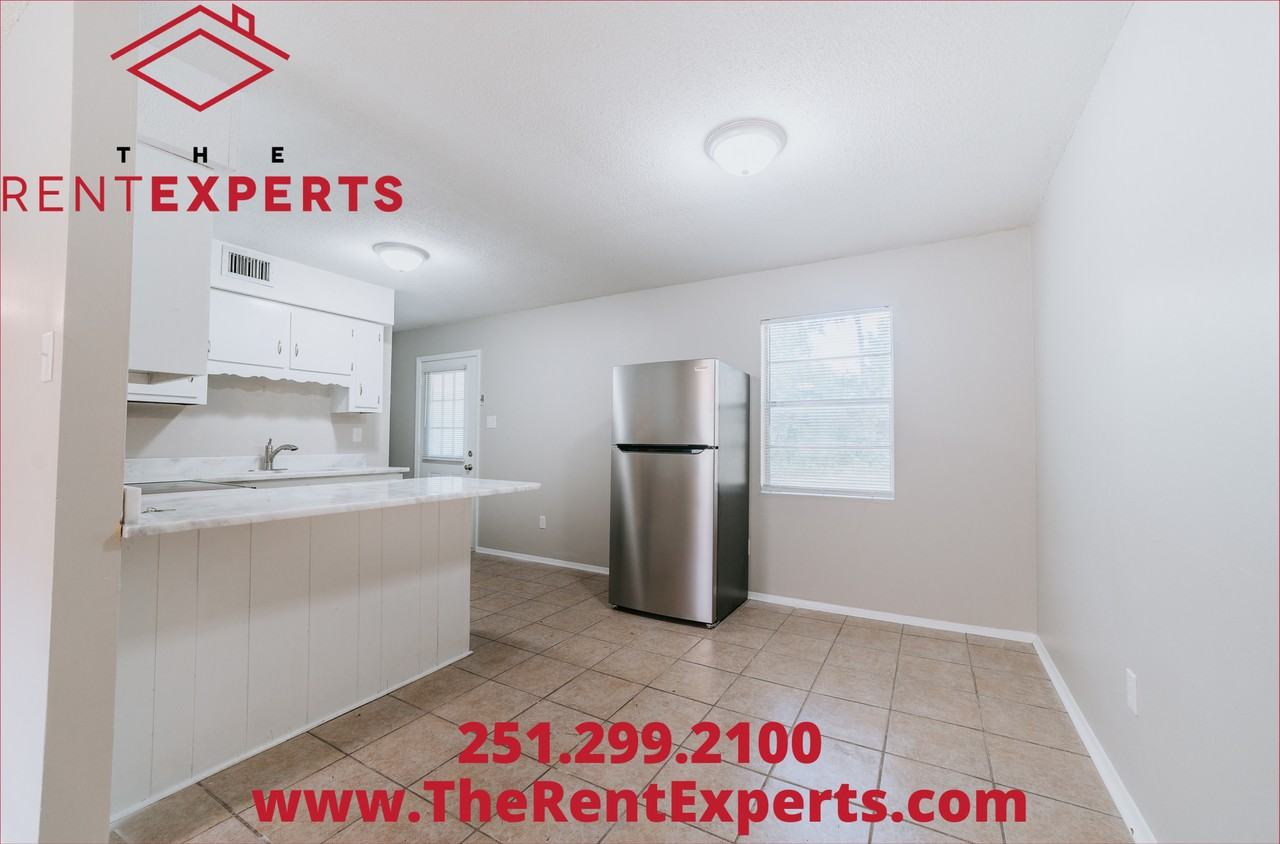 8886 Maple St #A - Photo 5 of 24