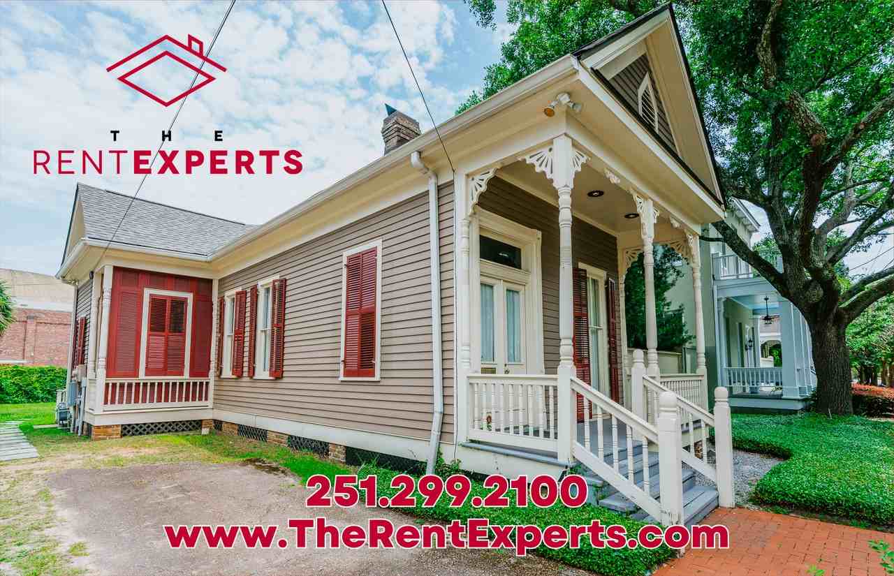 209 S Cedar St #1 - Photo 4 of 32