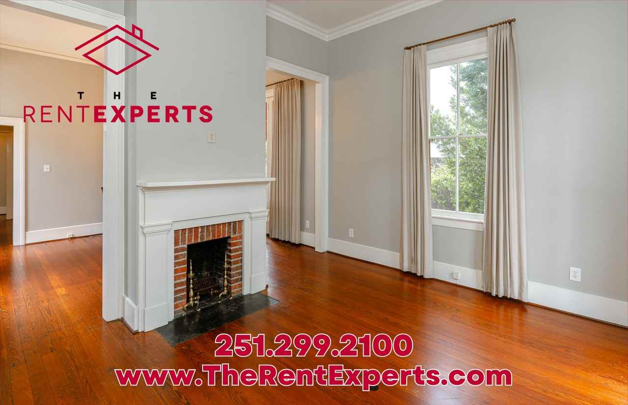 209 S Cedar St #1 - Photo 6 of 32