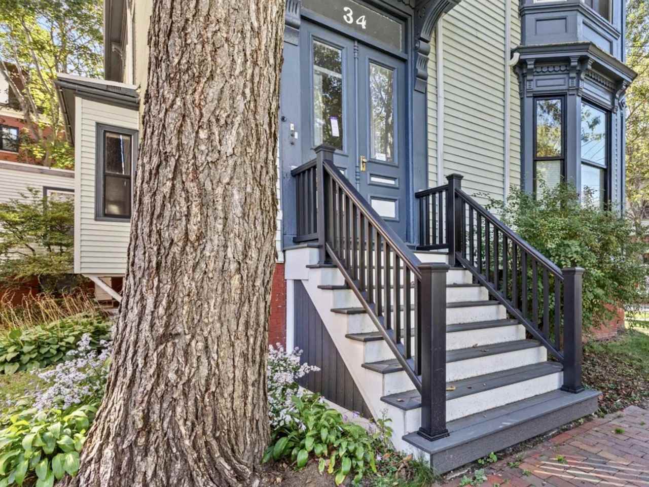 34 West St #3 - Photo 2 of 20