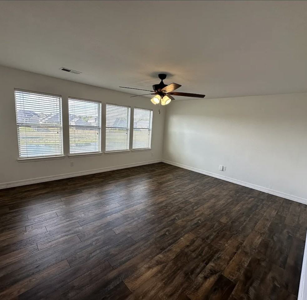 11911 Eagle Ridge Dr #11911 - Photo 5 of 15