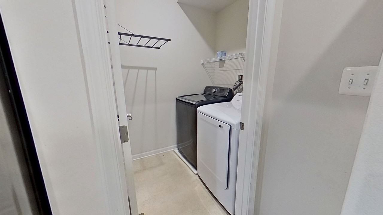 1105 Greenleigh Dr - Photo 6 of 16